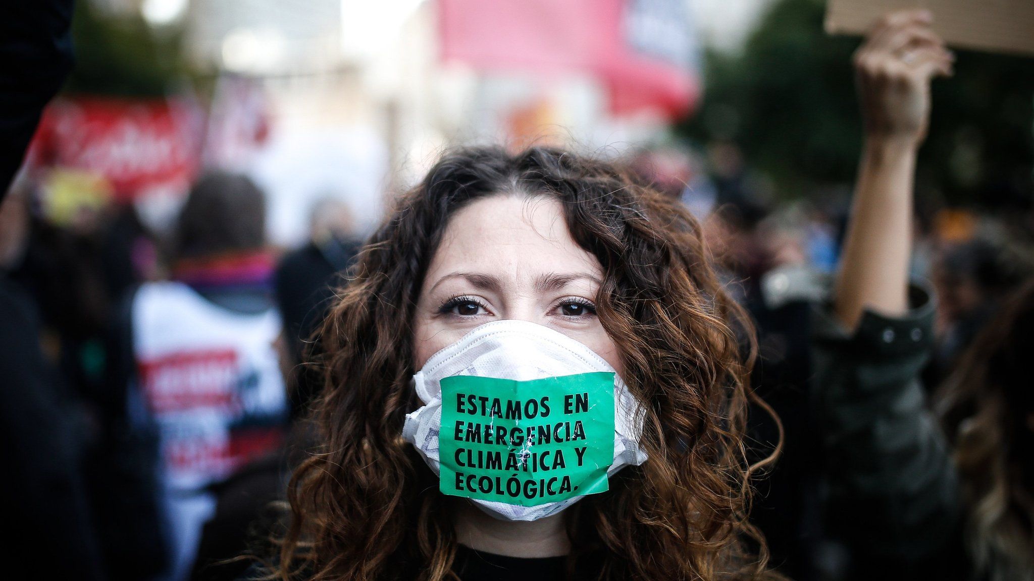 A group of people participate in a demonstration to call attention to the fires of the Amazon jungle and in rejection of the situation management by the Government of the president of Brazil, Jair Bolsonaro, in front of the Brazilian Embassy in Buenos Aires, Argentina, 23 August 2019.