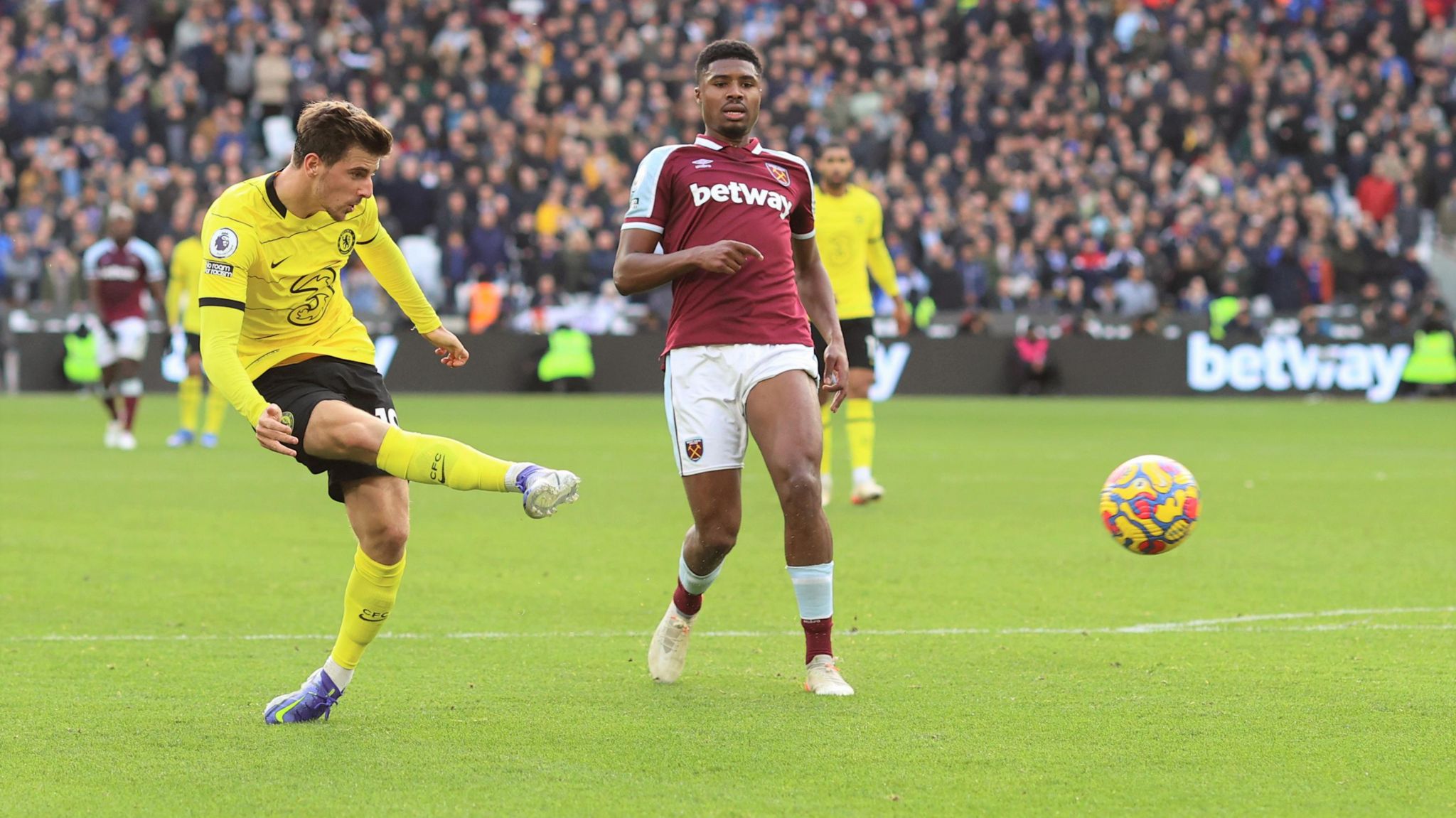 Man Utd: Mason Mount Knows Where The Goal Is - BBC Sport