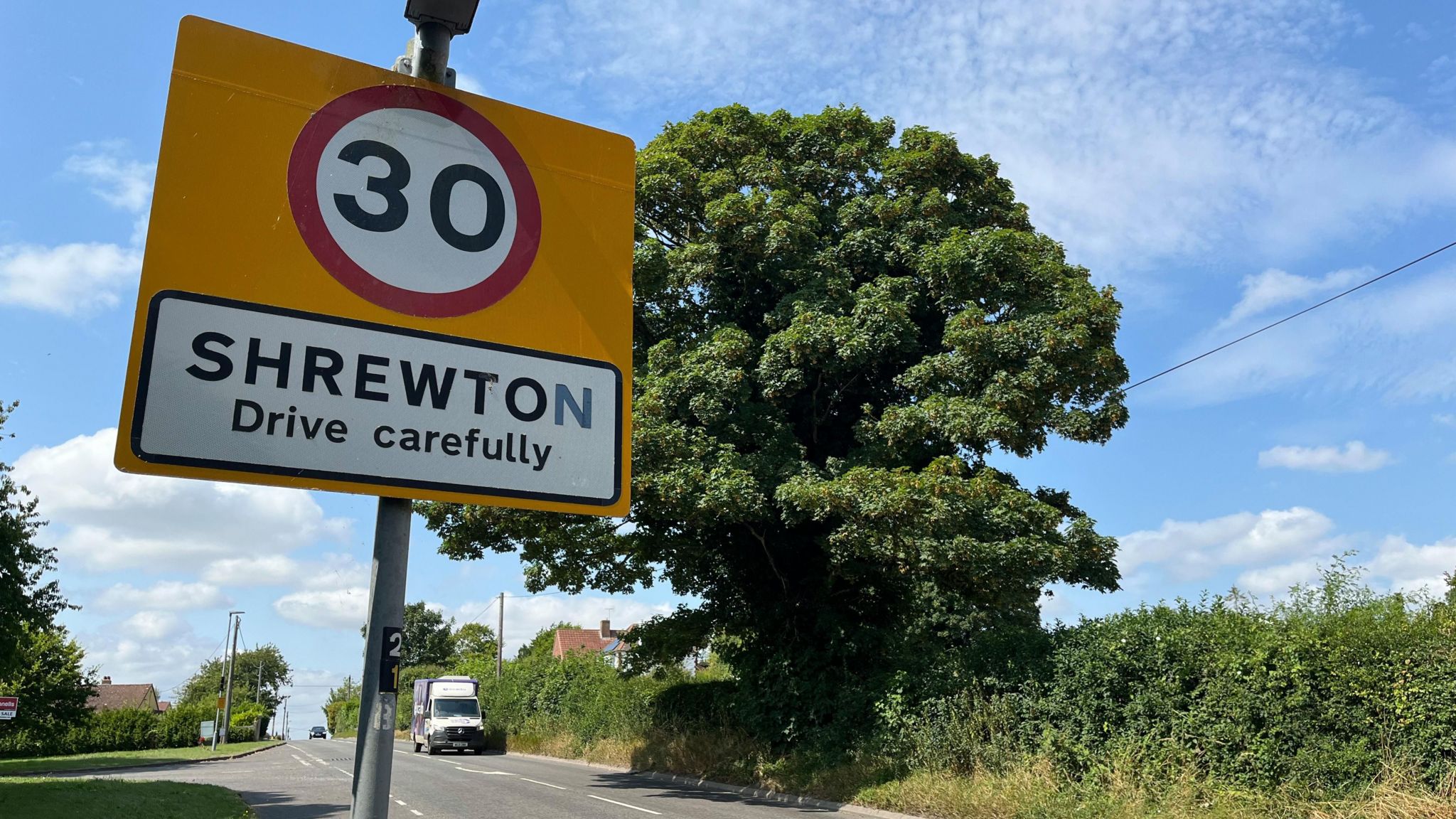 A sign for Shrewton with a 30mph limit