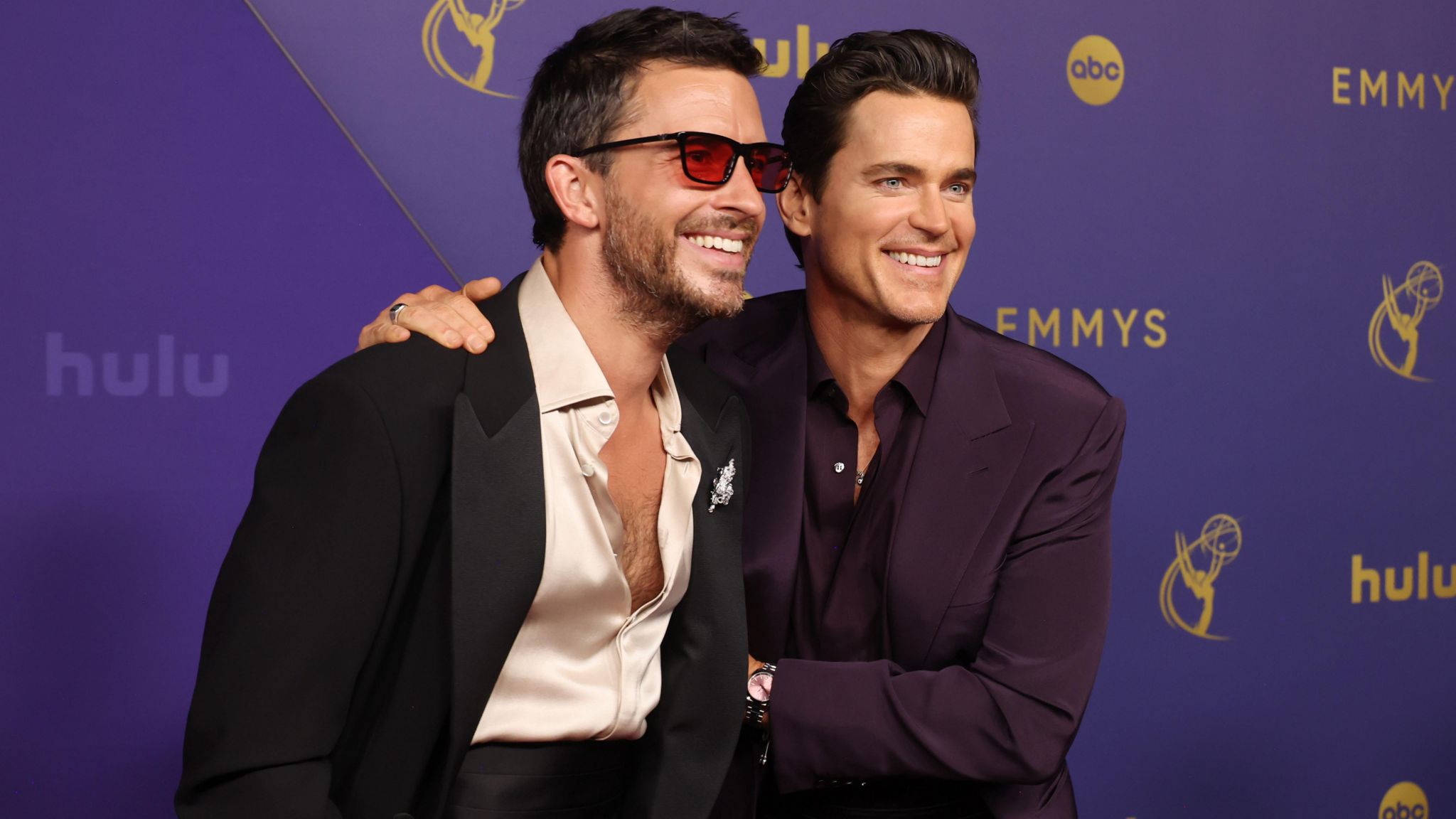  Jonathan Bailey and Matt Bomer attend the 76th Primetime Emmy Awards at Peacock Theater on September 15, 2024 in Los Angeles, California