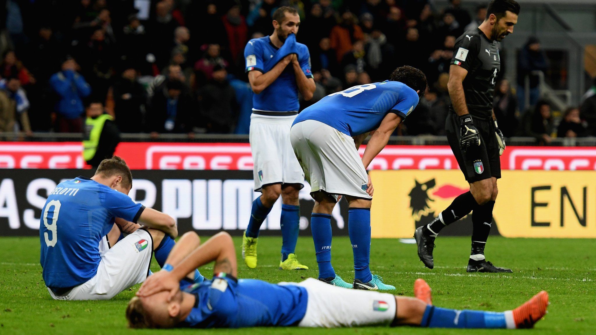 Italy players react to defeat