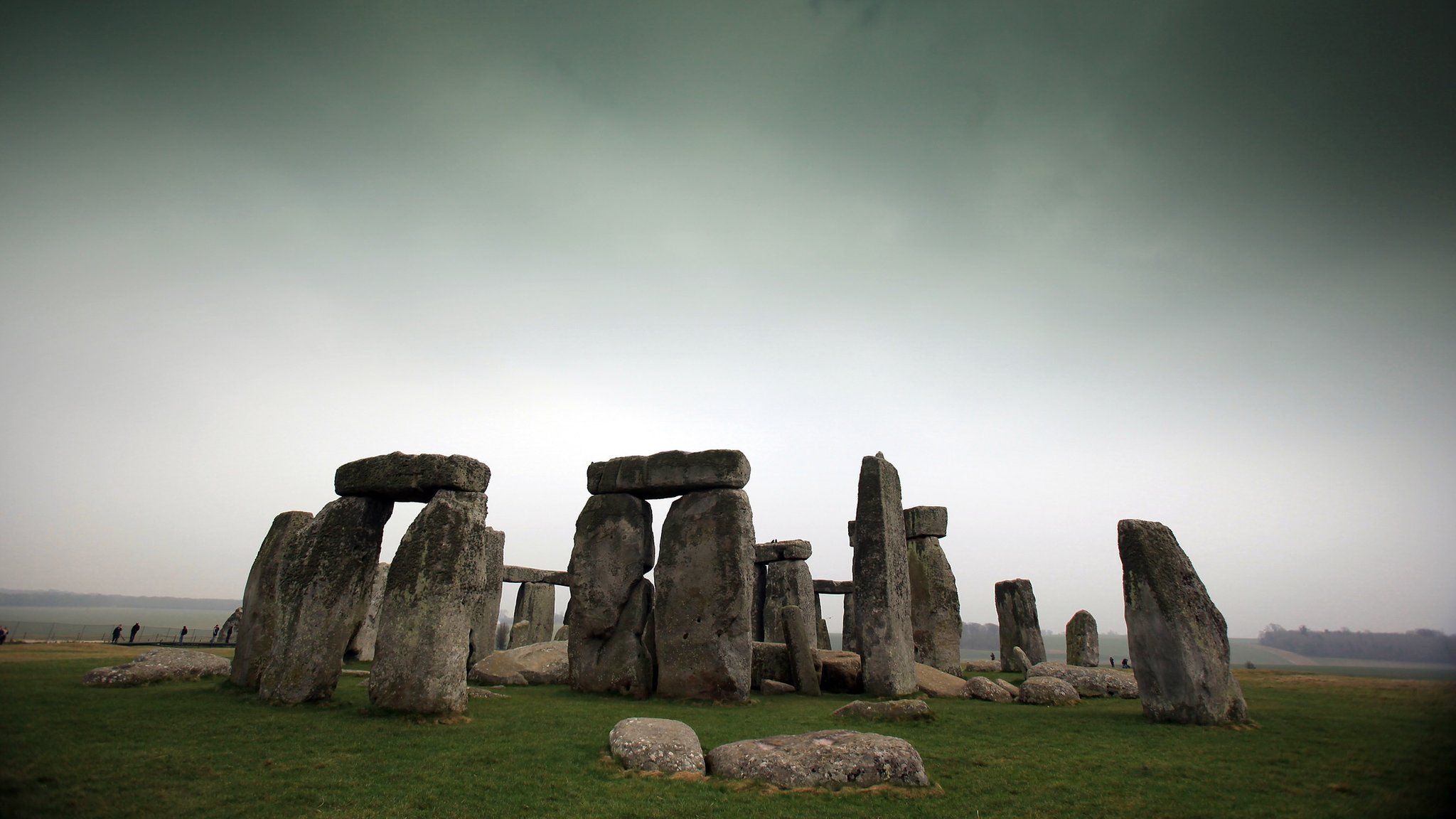 Stonehenge: Did ancient 'machine' move stones from Wales? - BBC News