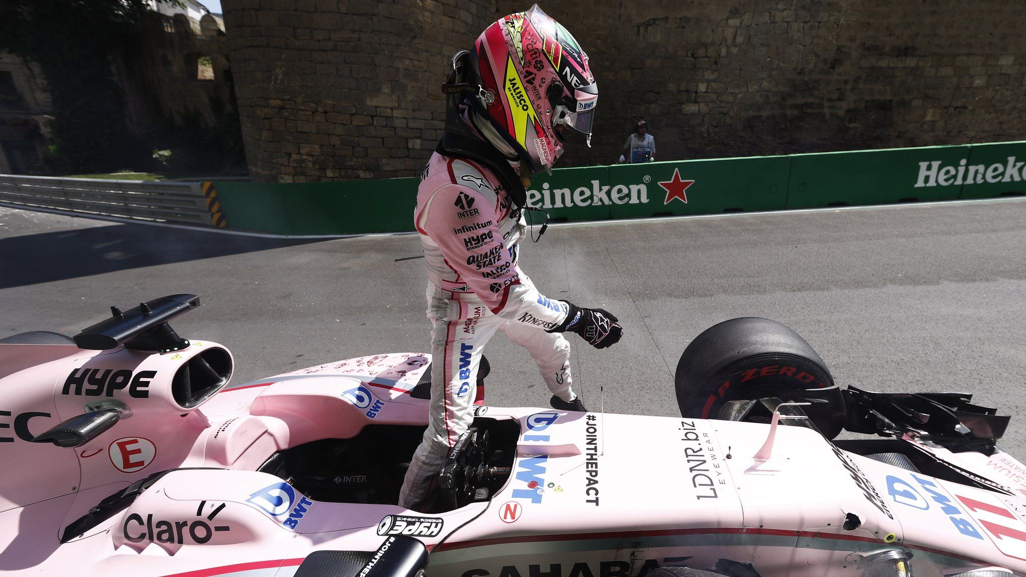 Sergio Perez crash