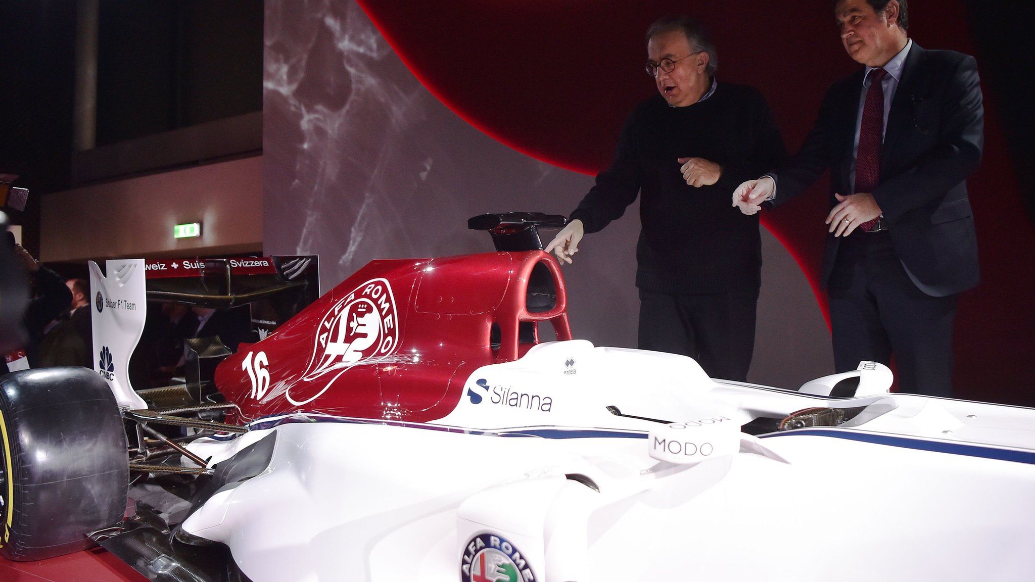Pascal Picci and Sergio Marchionne unveil the new Alfa Romeo Sauber Formula One Team car