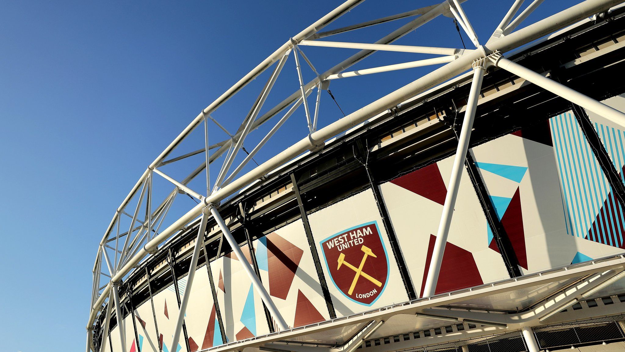 London Stadium '£10m backstop' approved to assure suppliers - BBC News