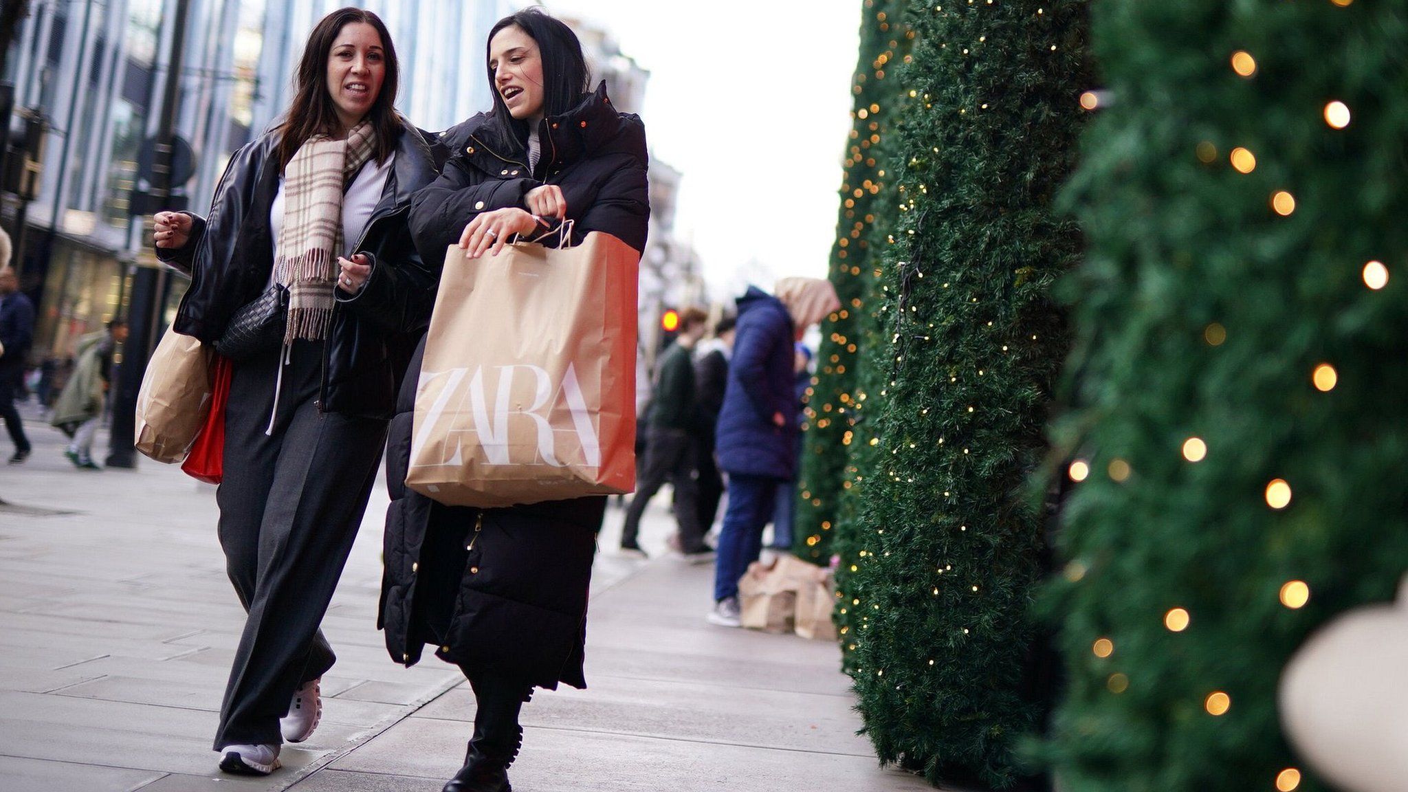Women shopping on Oxford Street