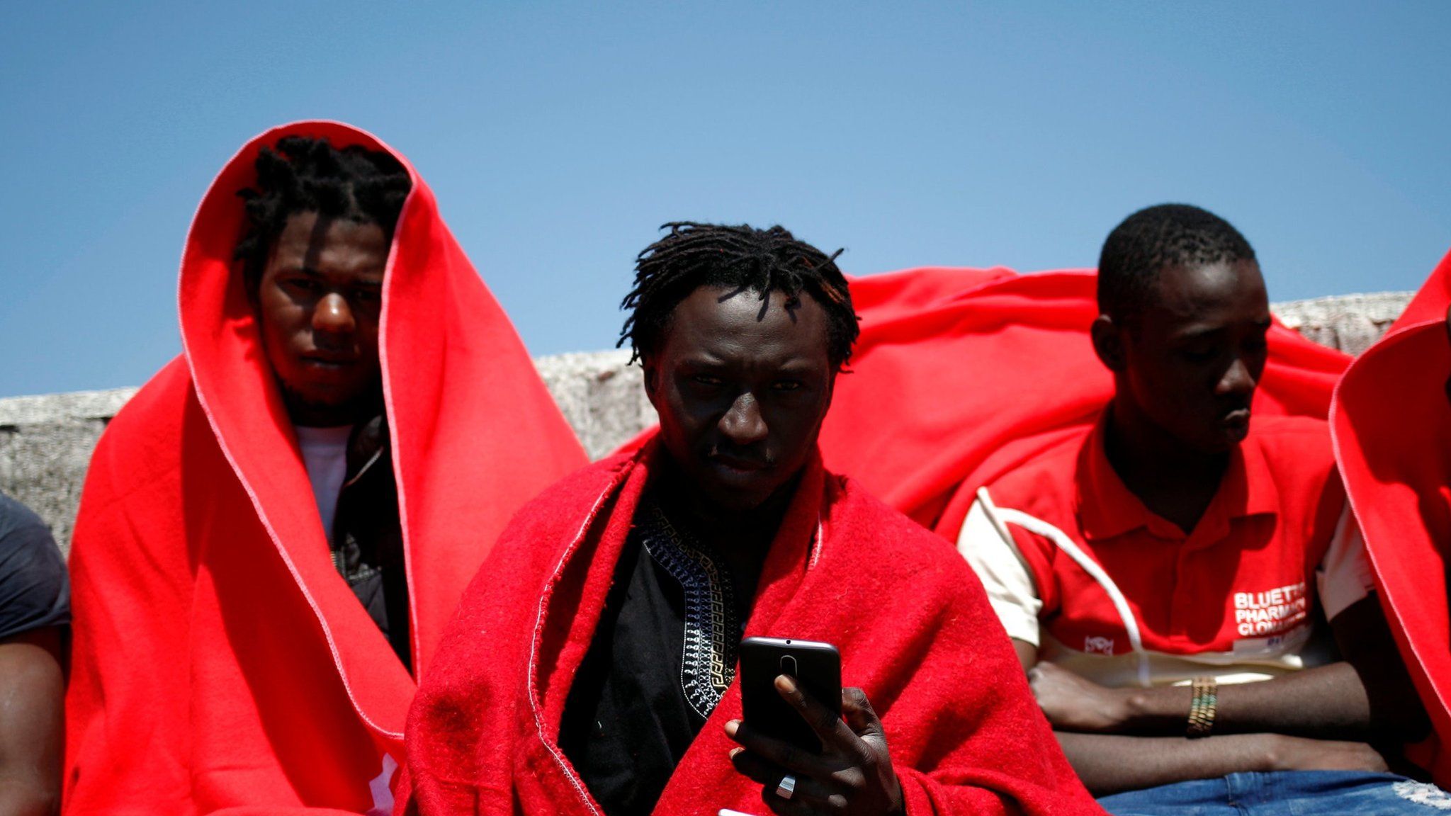 migrant arrives in Spain after rescue