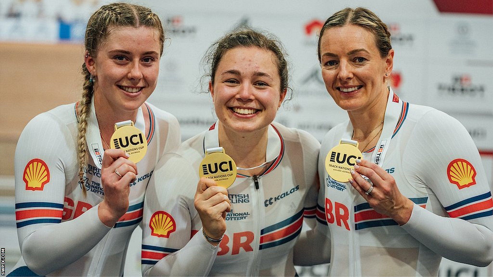 Great Britain's Sophie Capewell, Emma Finucane, Katy Marchant with their gold medals