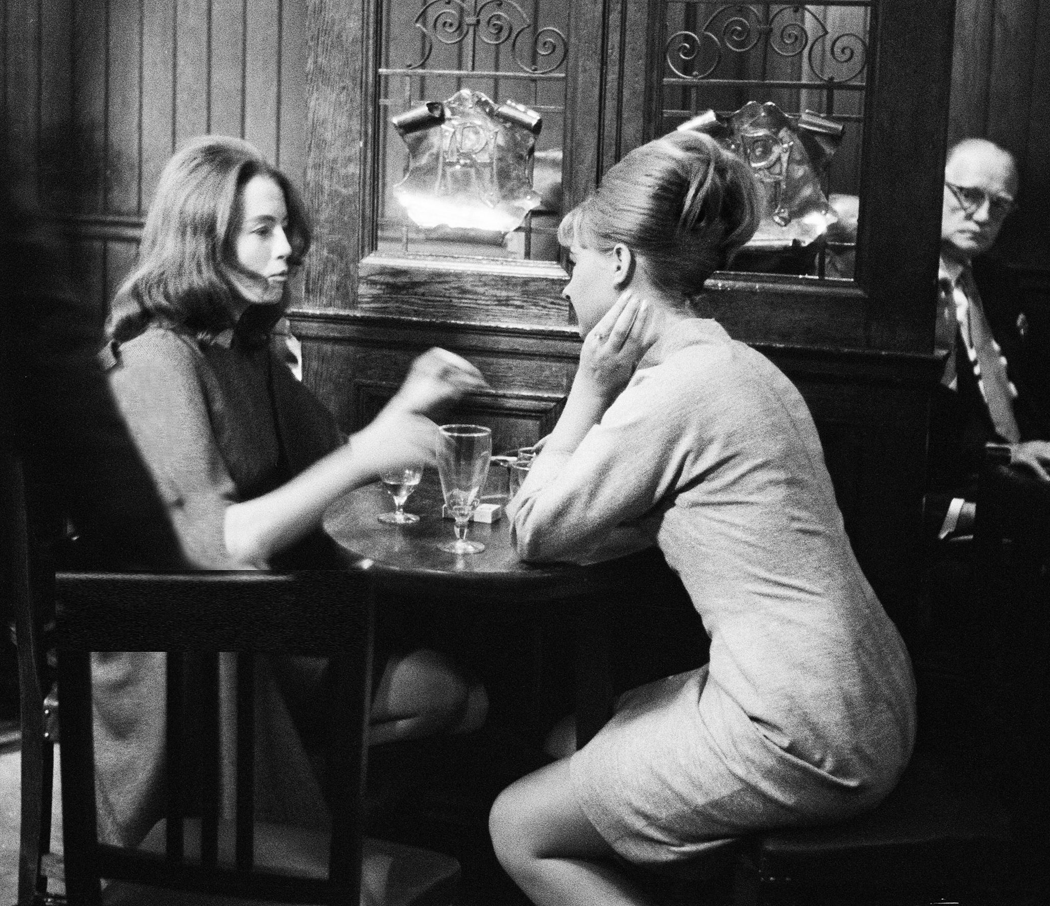 Christine Keeler and Mandy Rice - Davies taking a break from the trial of society osteopath Stephen Ward at the Old Bailey on Monday 22nd July 1963.