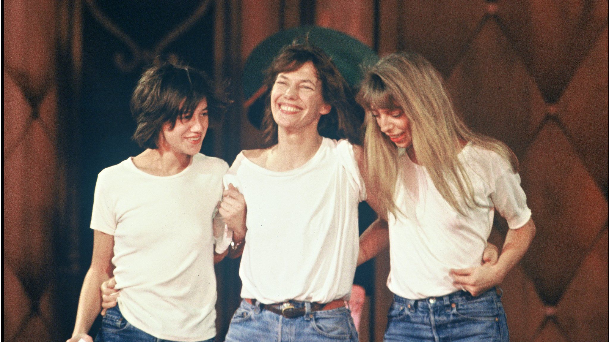 With two of her daughters, Charlotte Gainsbourg (L) and Lola Doillon (R), in 1992