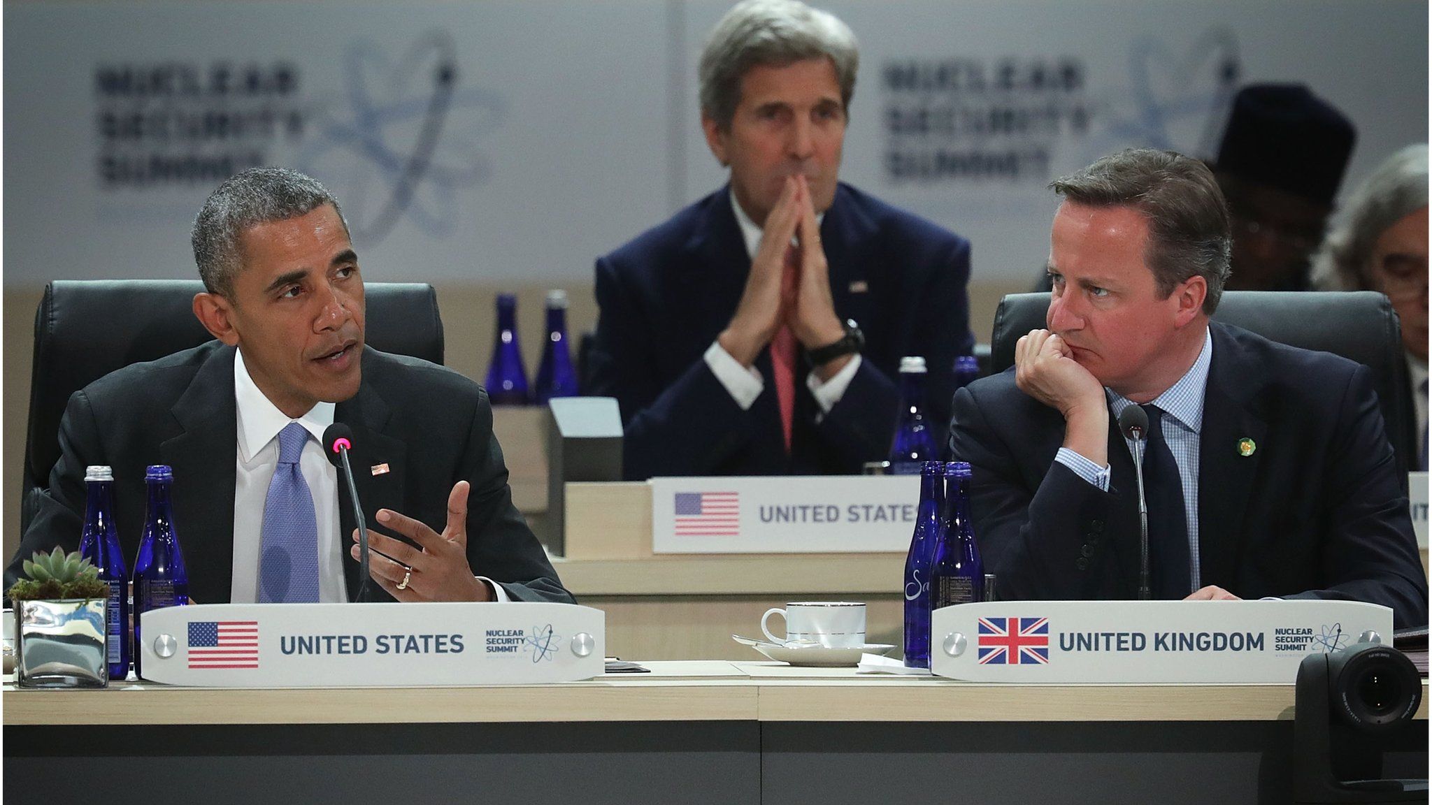 Obama and Cameron at a nuclear security summit