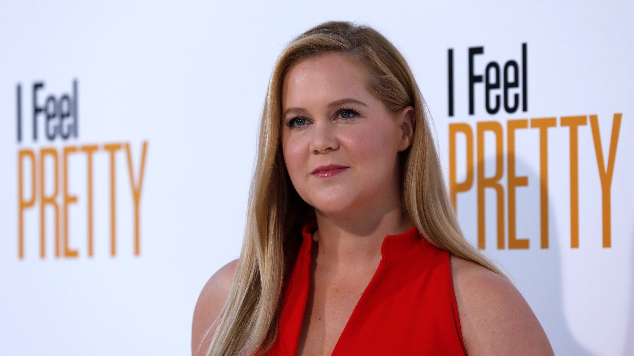 Amy Schumer Actress Hits Back At Comments About Her Face Bbc News