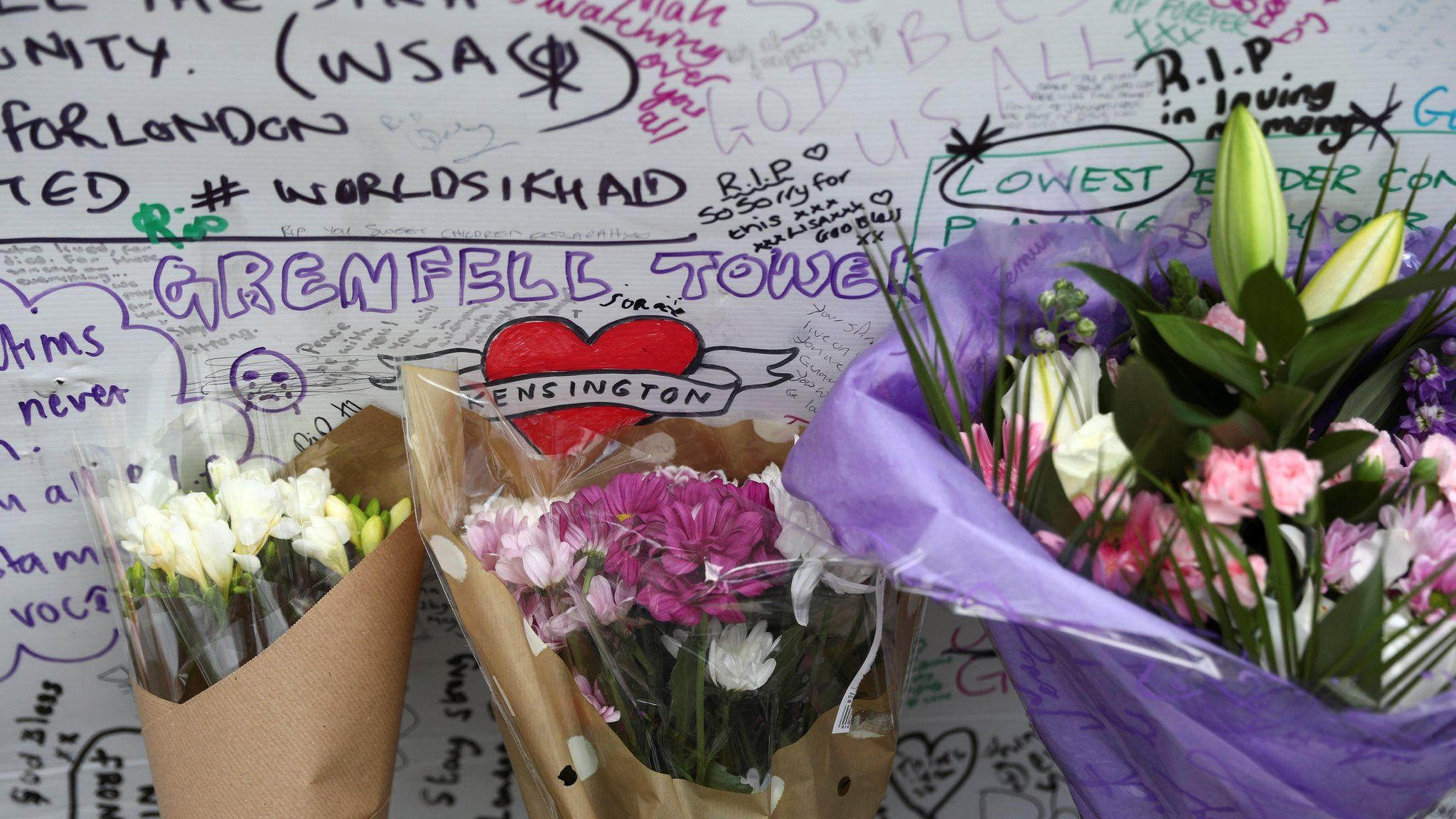 Tributes at Grenfell Tower