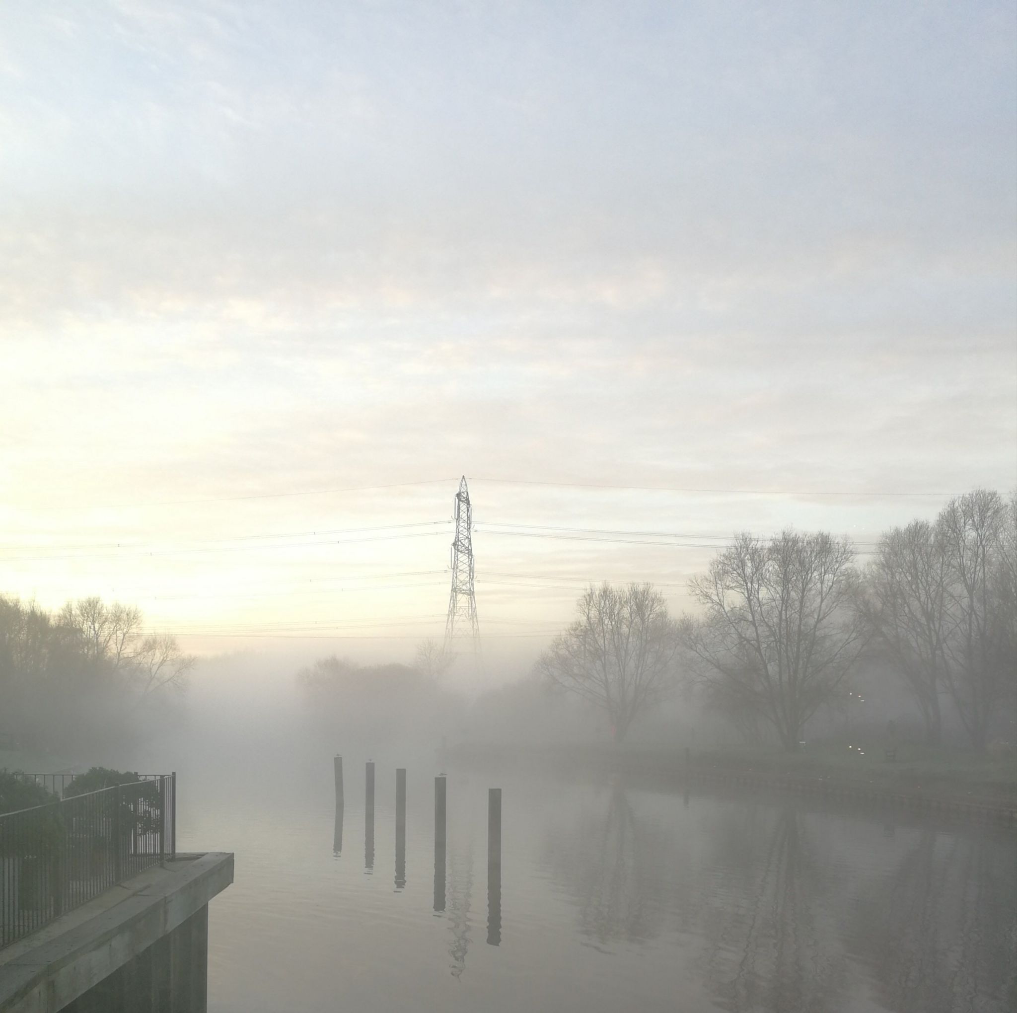 Mist at sunrise in Sandford on Thames