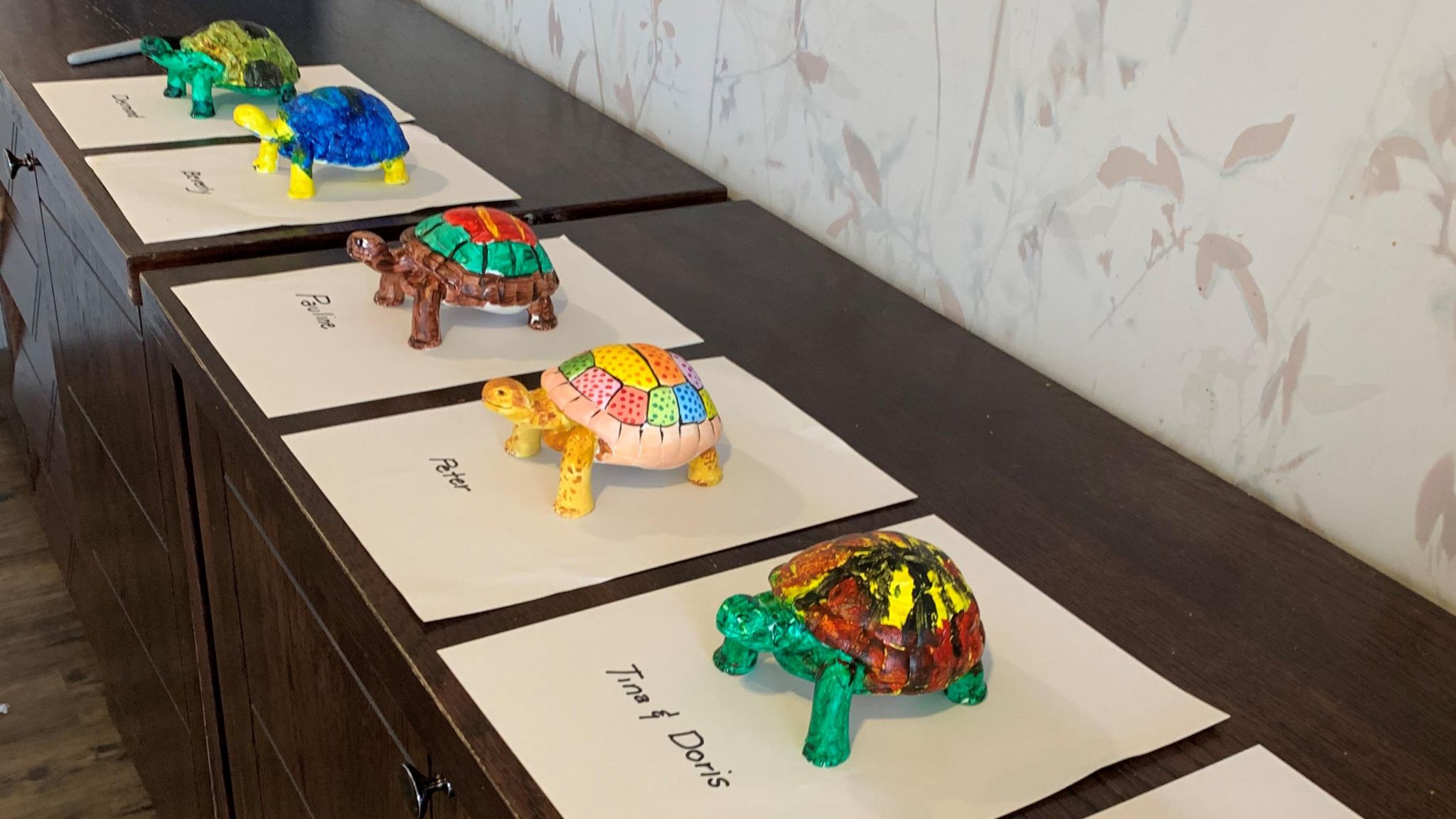 Mini tortoise sculptures