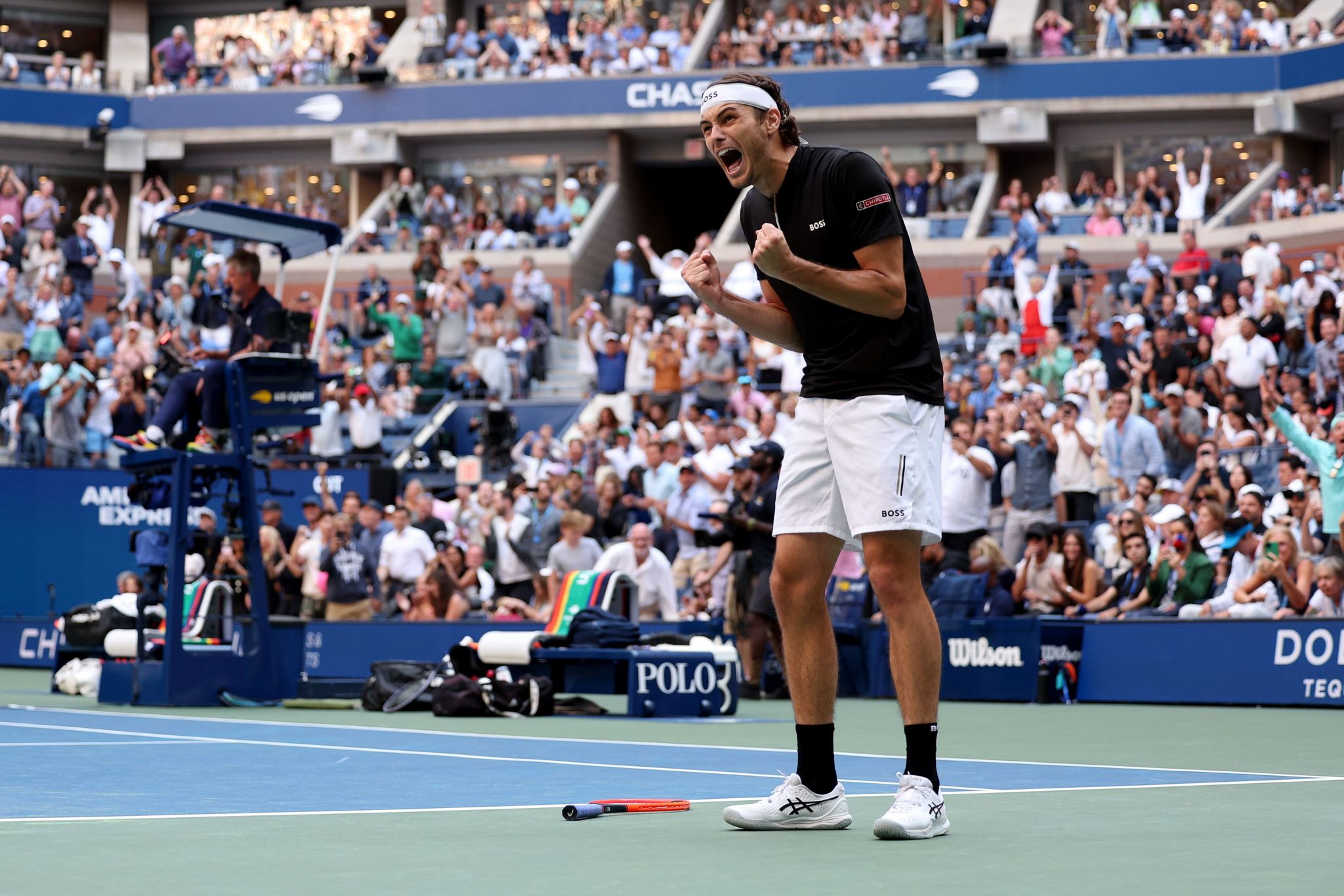 Taylor Fritz celebrates victory