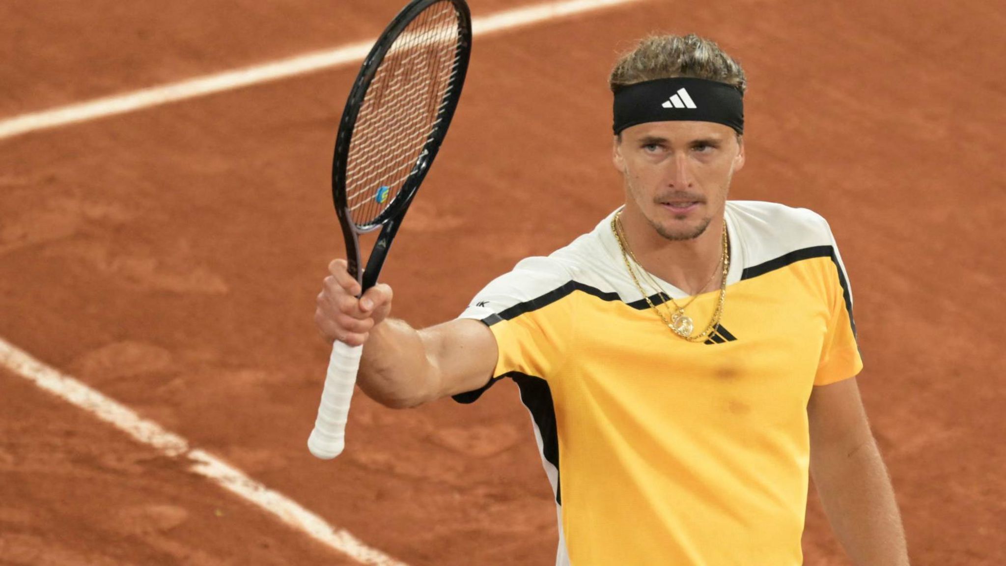 French Open 2024: Alexander Zverev beats Tallon Griekspoor at Roland Garros - BBC Sport