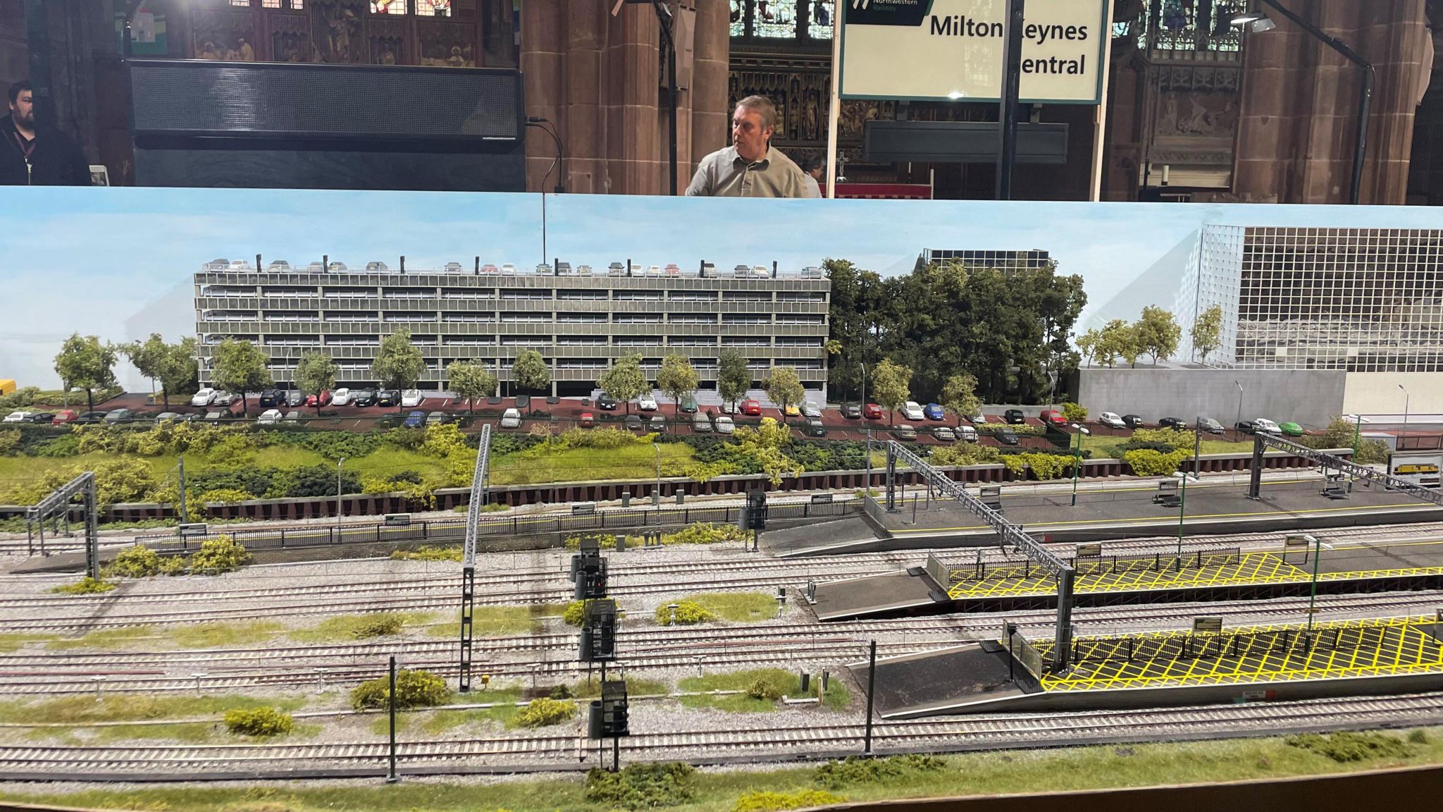 Milton Keynes model railway on display at Chester Cathedral BBC News