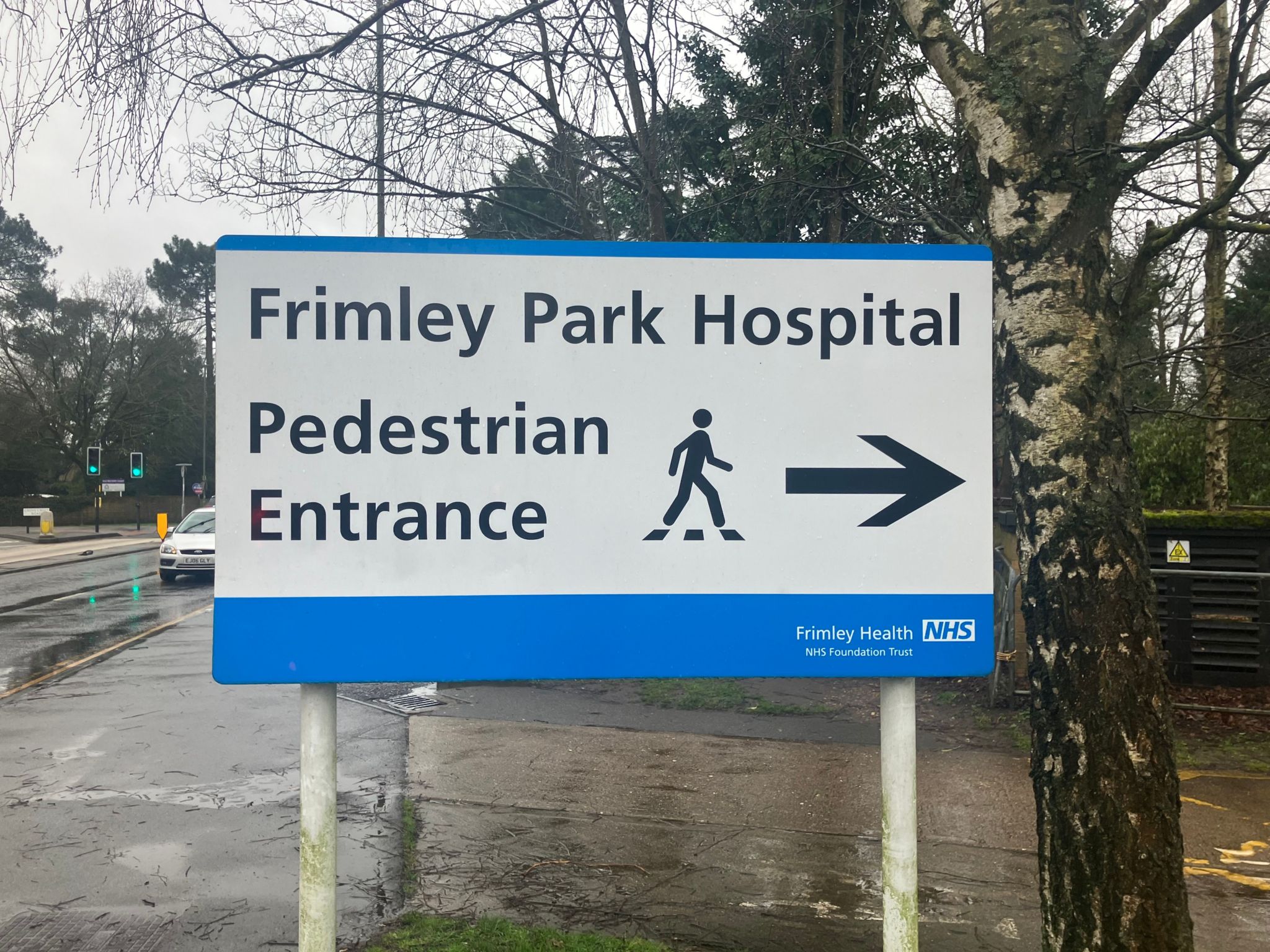 Sign showing patients entrance to Frimley Park Hospital