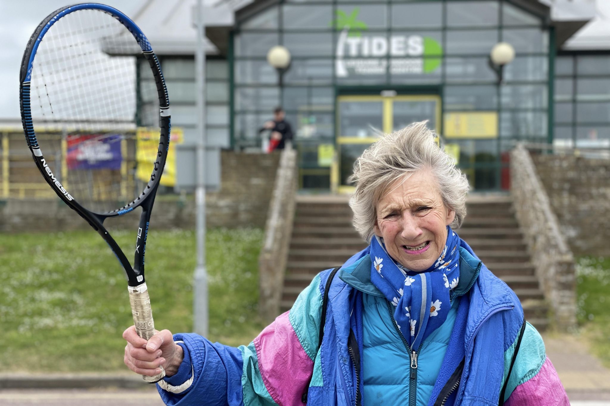 Deal pensioner unable to play tennis as venues do not accept cash