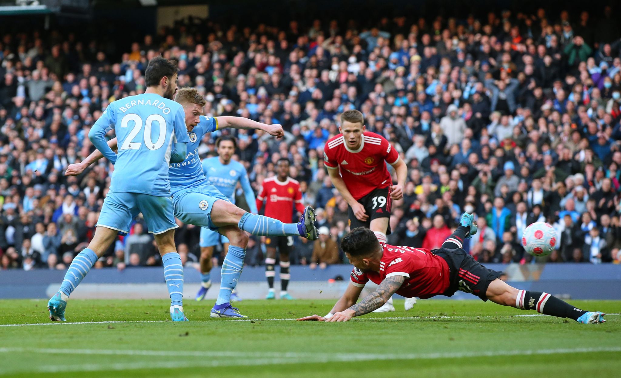 Man City 4-1 Man Utd: Pick of the stats - BBC Sport