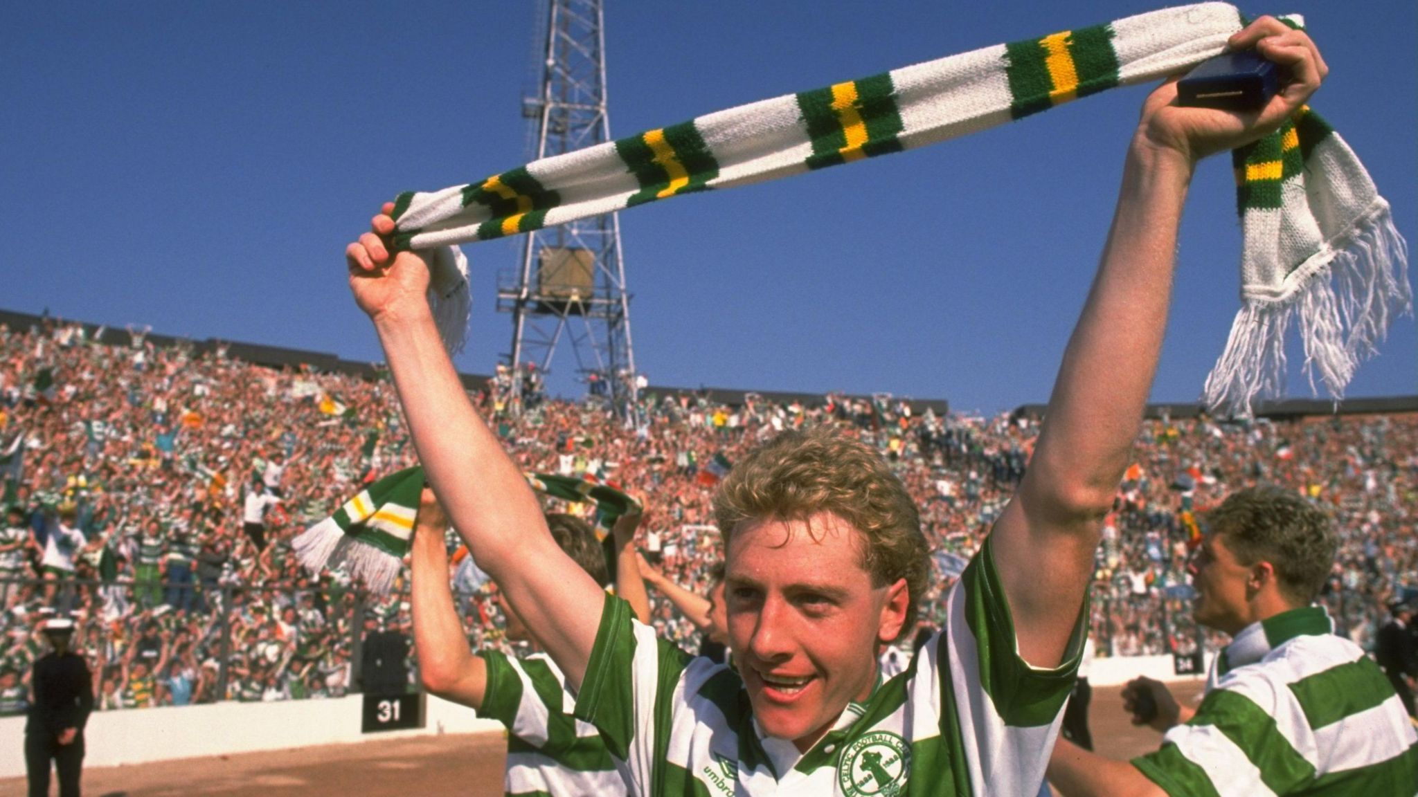 Frank McAvennie playing for Celtic