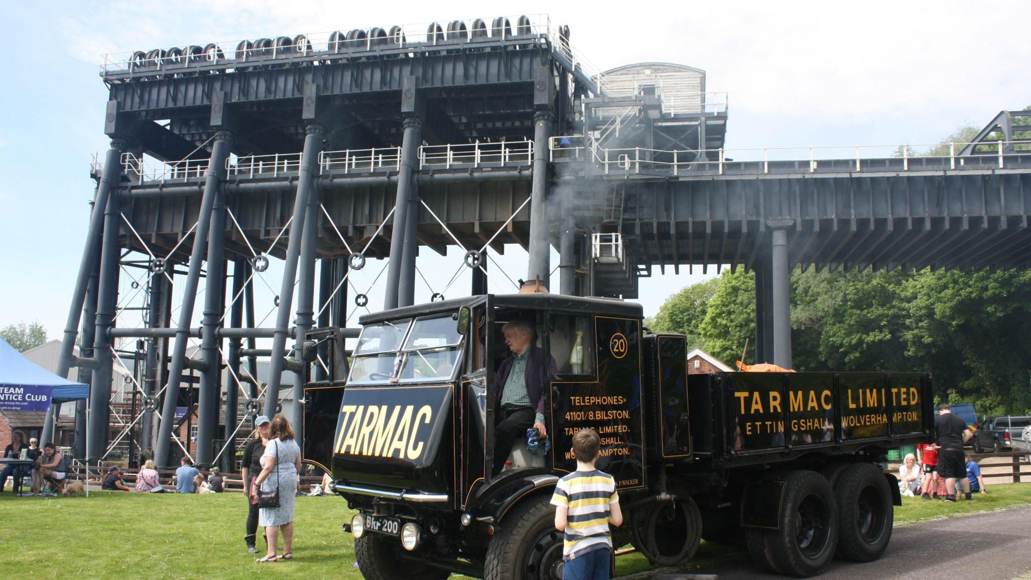view of heritage vehicle and boat lift