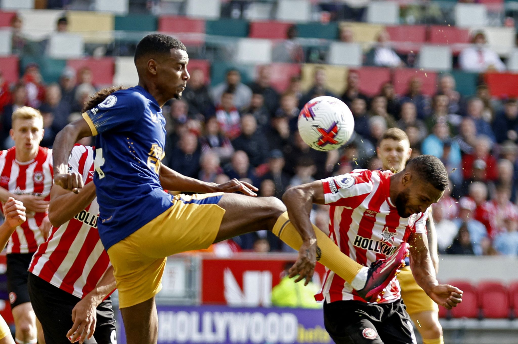 Newcastle: Shearer On 'deserved' Brentford Win - BBC Sport