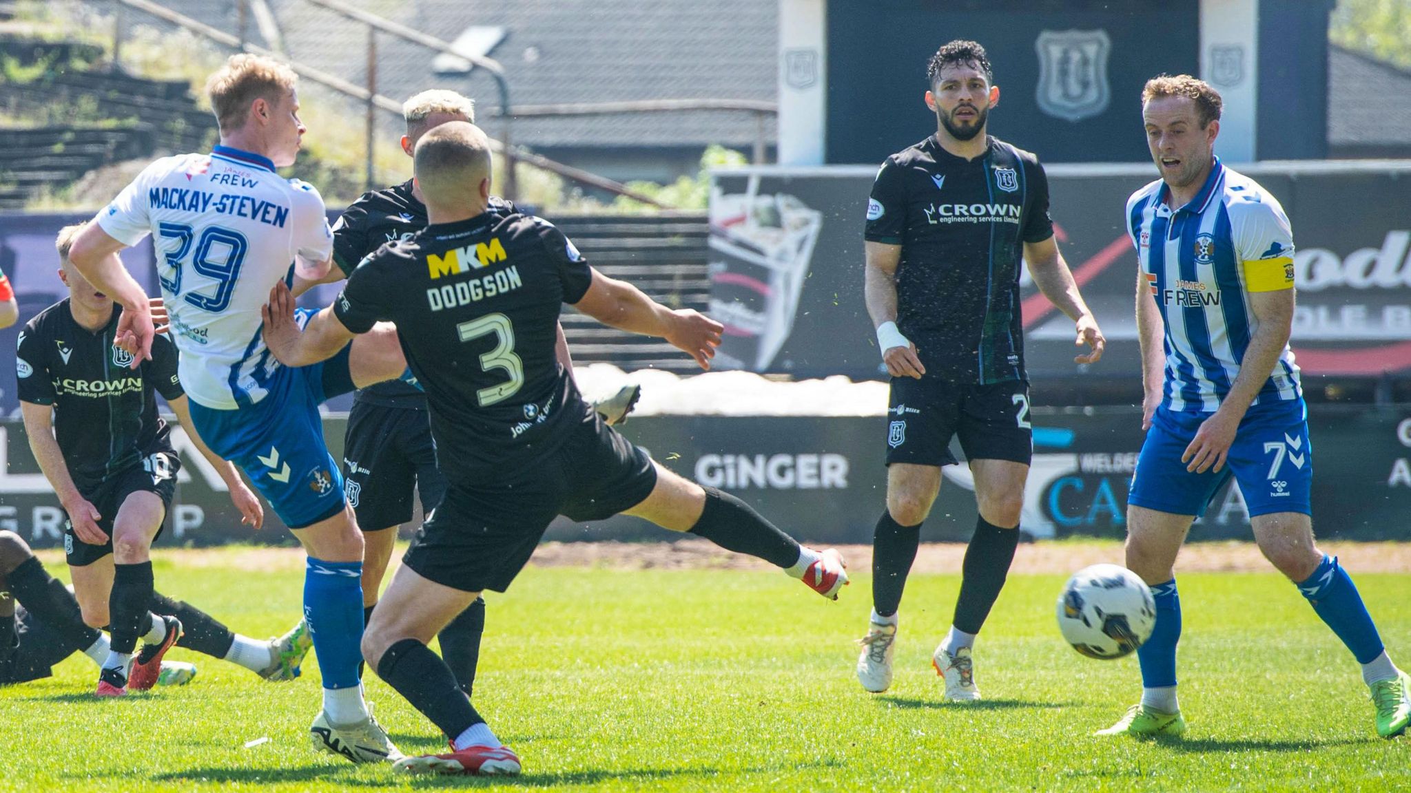 Gary Mackay-Steven scores