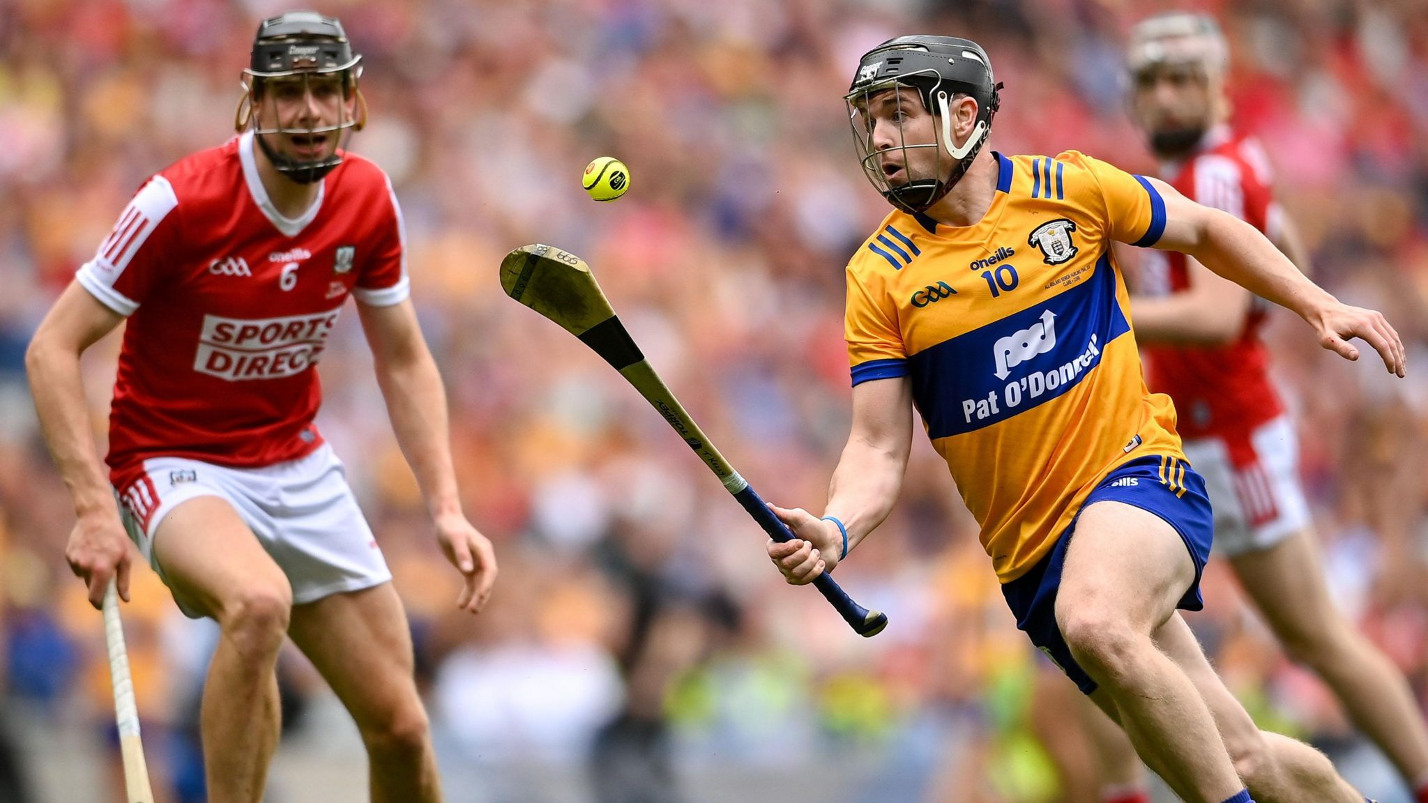 Tony Kelly connected nan measurement to scoring Clare's 3rd extremity astatine Croke Park