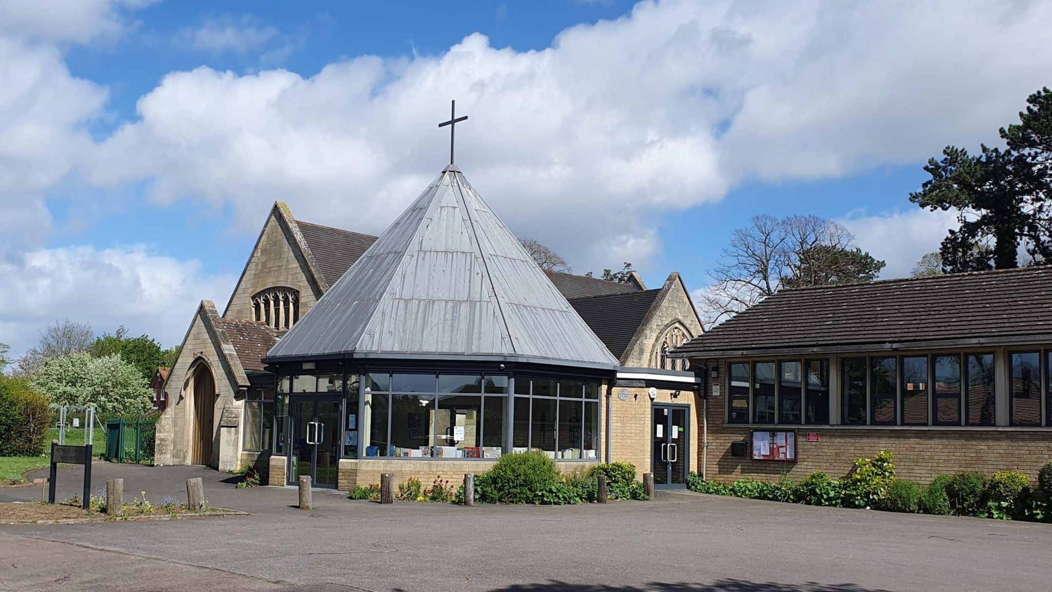 Hucclecote Methodist Church main entrance