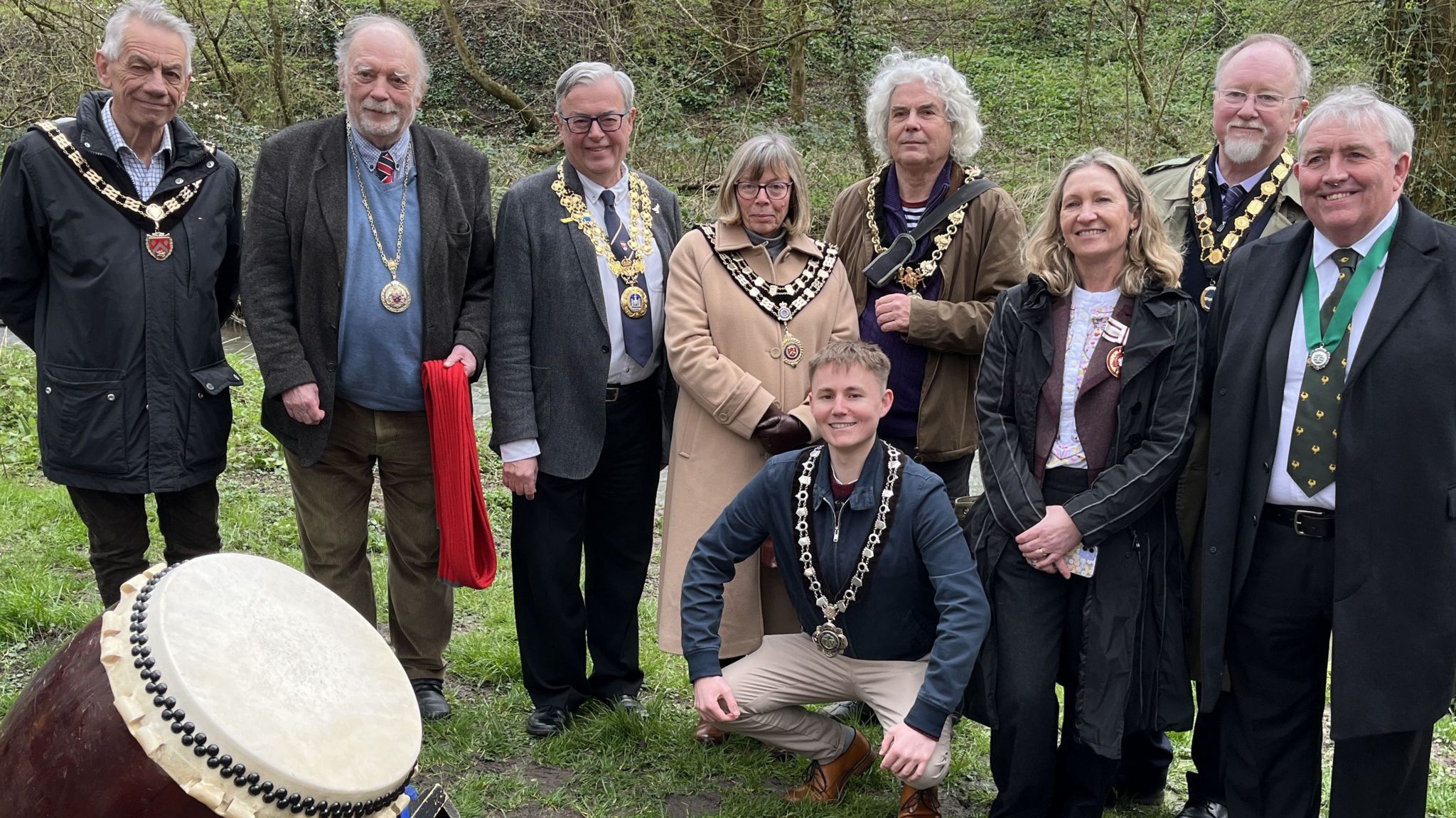 Mayors from Malmesbury, Marlborough, Highworth, Chippenham, Calne and Royal Wootton Bassett were joined by the Deputy Lord Lieutenant of Wiltshire and the vice Chairman of Wiltshire Council standing behind a Japanese drum