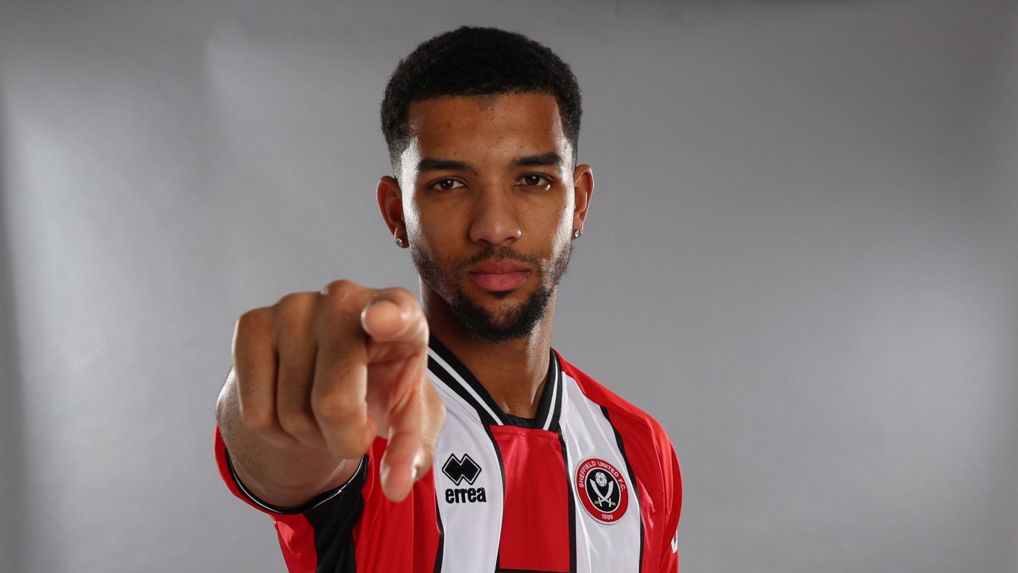 'Wilder has faith and believes in me' Holgate signs for Sheffield