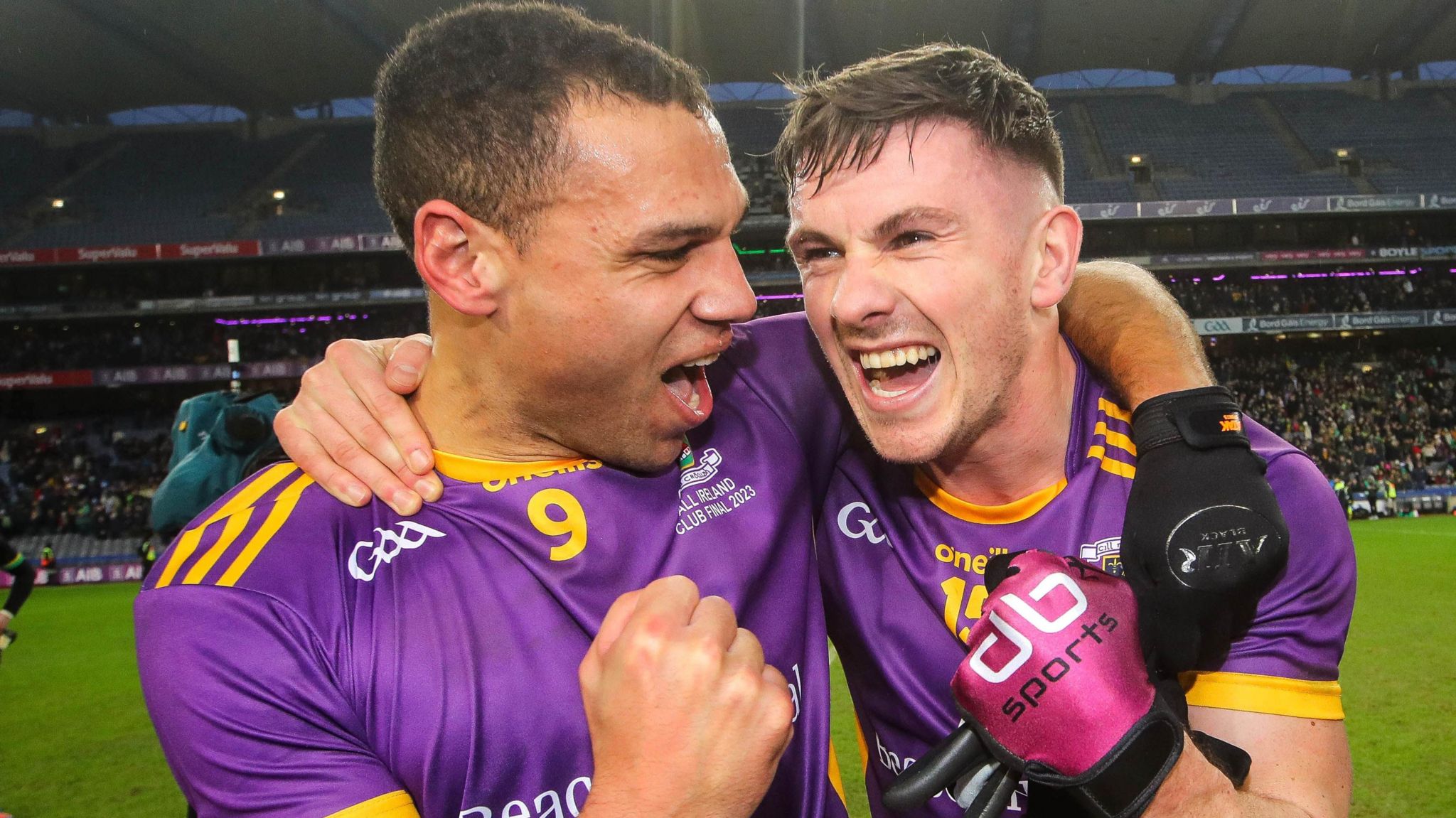 Shane Walsh celebrates Kilmacud's controversial 2023 All-Ireland Club title with team-mate Craig Dyas