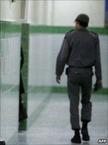 Guard in Evin prison (file photo)