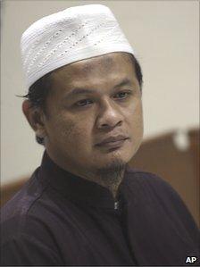Abdullah Sunata in court in Jakarta (29 Dec)