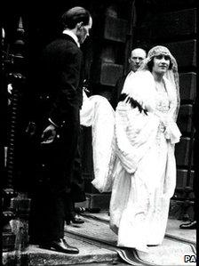 Lady Elizabeth Bowes-Lyon on her wedding day in 1923 leaving her London home