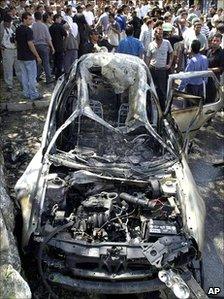 Remains of car after missile attack on Barghouti convoy (04/08/2001)