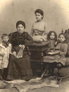 The Flatto family in 1902
