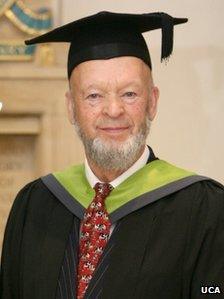 Glastonbury Founder Michael Eavis Awarded Uca Degree Bbc News