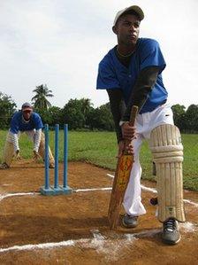 Playing cricket in Baragua