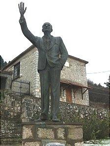 Statue of George Papandreou senior