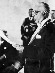 Рафаэль Трухильо, находившийся у власти с 1930 по 1961 год, на фото из архива 1955 года