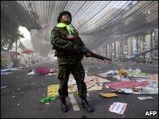 Clashes Fires And Fears For Future In Bangkok Bbc News