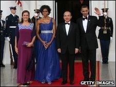 Presidents Obama and Calderon with their wives