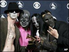 Slipknot at Grammy Awards in 2006, with Paul Gray at right
