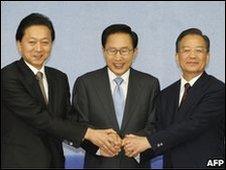 Japanese Prime Minister Yukio Hatoyama, South Korean President Lee Myung-Bak and Chinese Premier Wen Jiabao