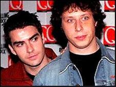 Stuart Cable (right), with Kelly Jones