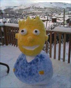 Bart Simpson snowman