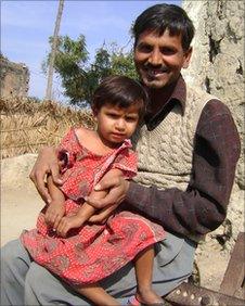 Farmer Sanjay Kumar with daughter Naina